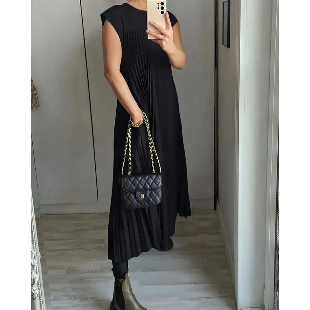 Robe plissée élégante