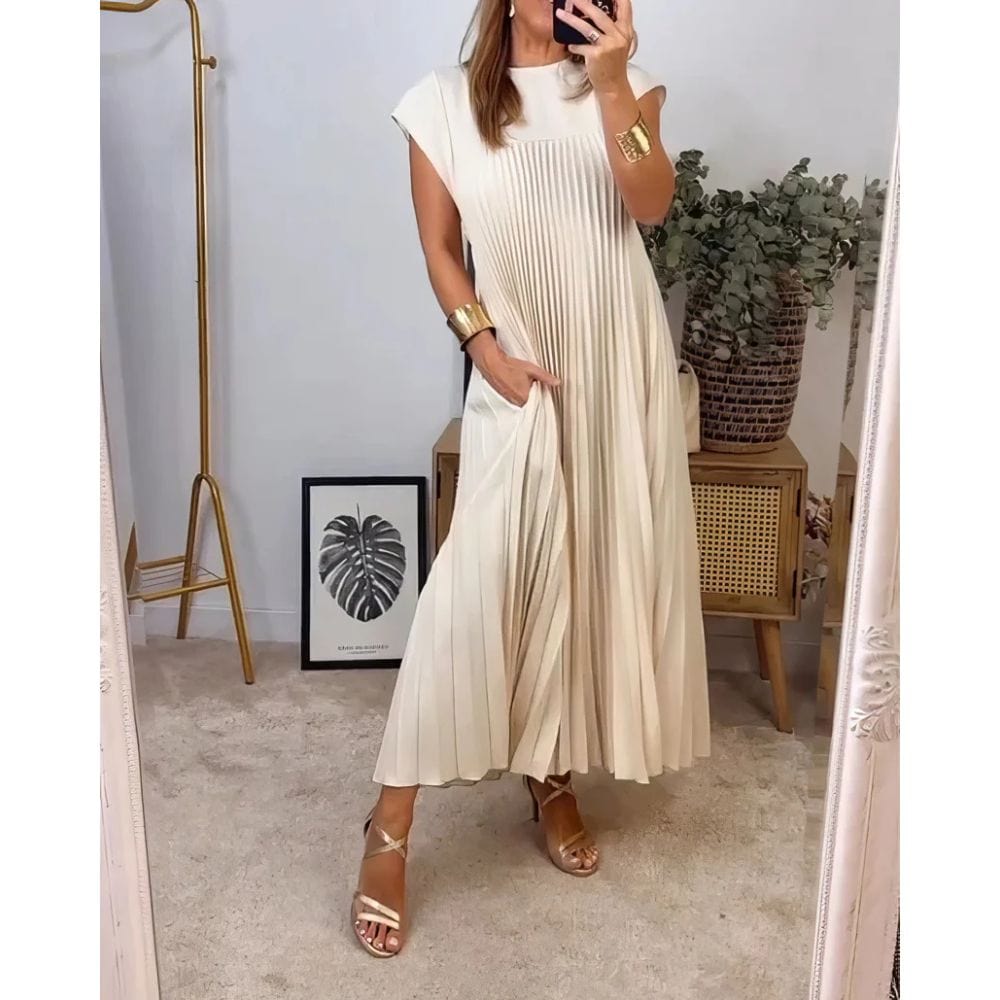 Robe plissée élégante