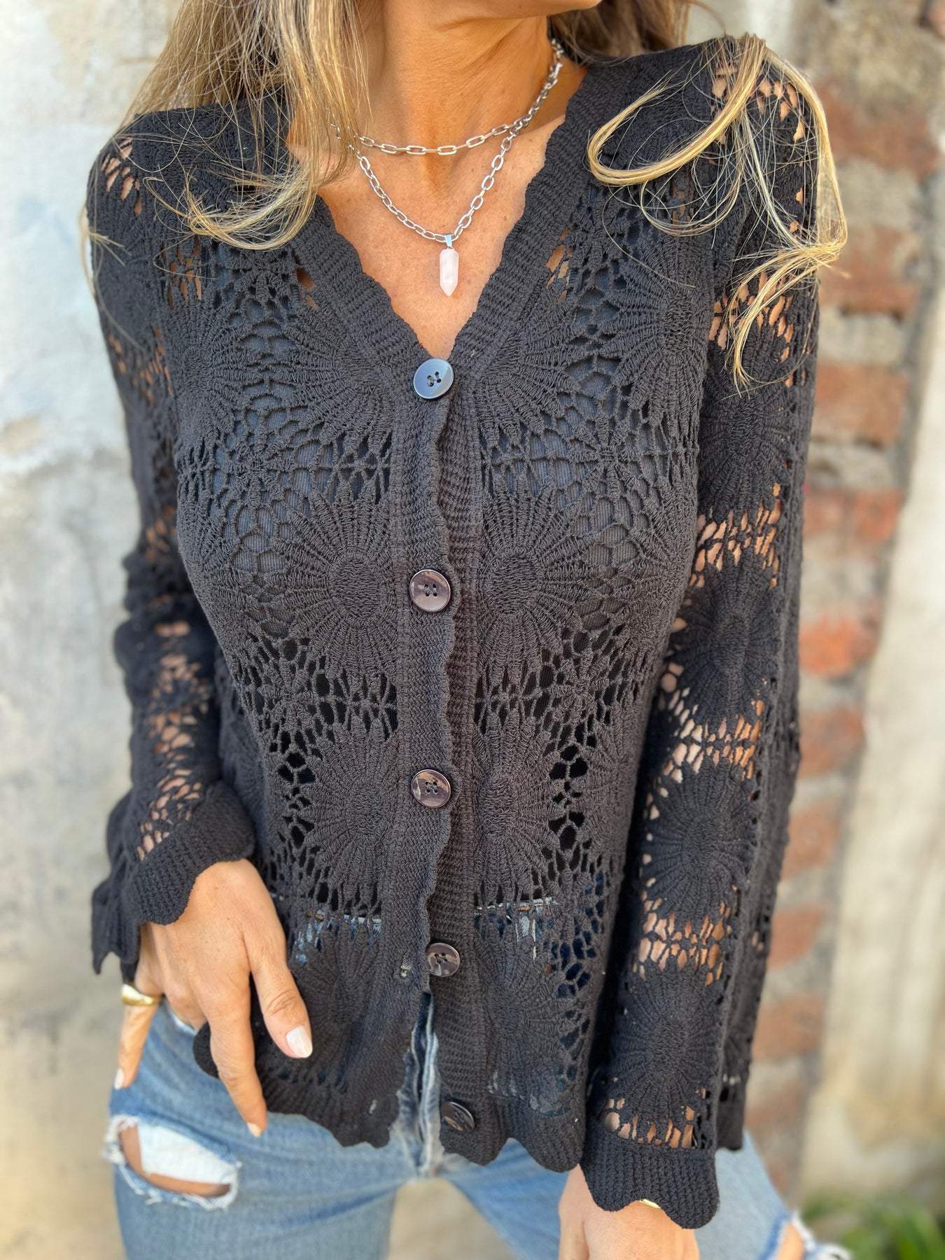 Chelse | Hollow Out Tops