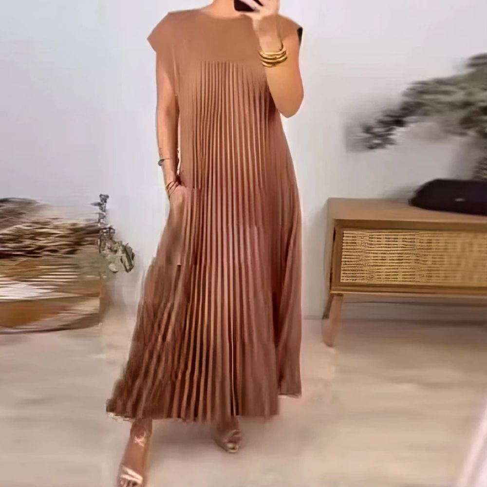 Robe plissée élégante