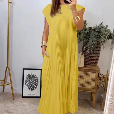 Robe plissée élégante