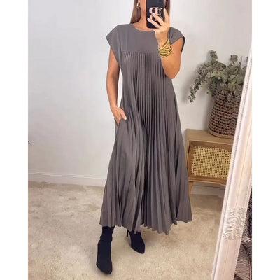 Robe plissée élégante