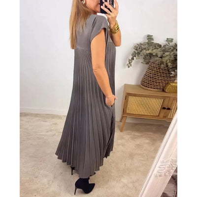 Robe plissée élégante