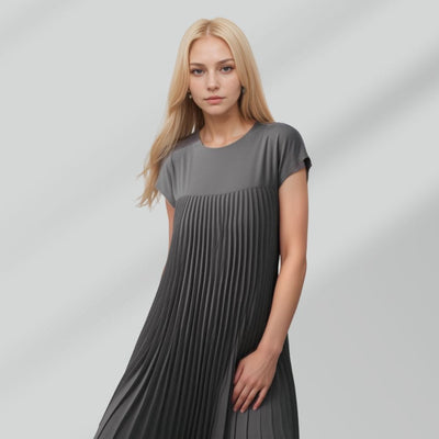 Robe plissée élégante
