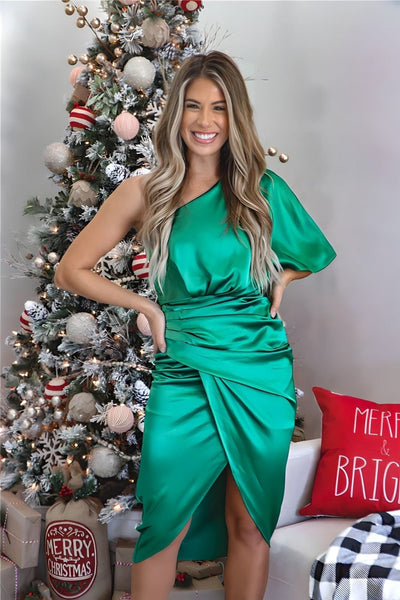 Kyra™ | Robe en soie élégante avec fente subtile